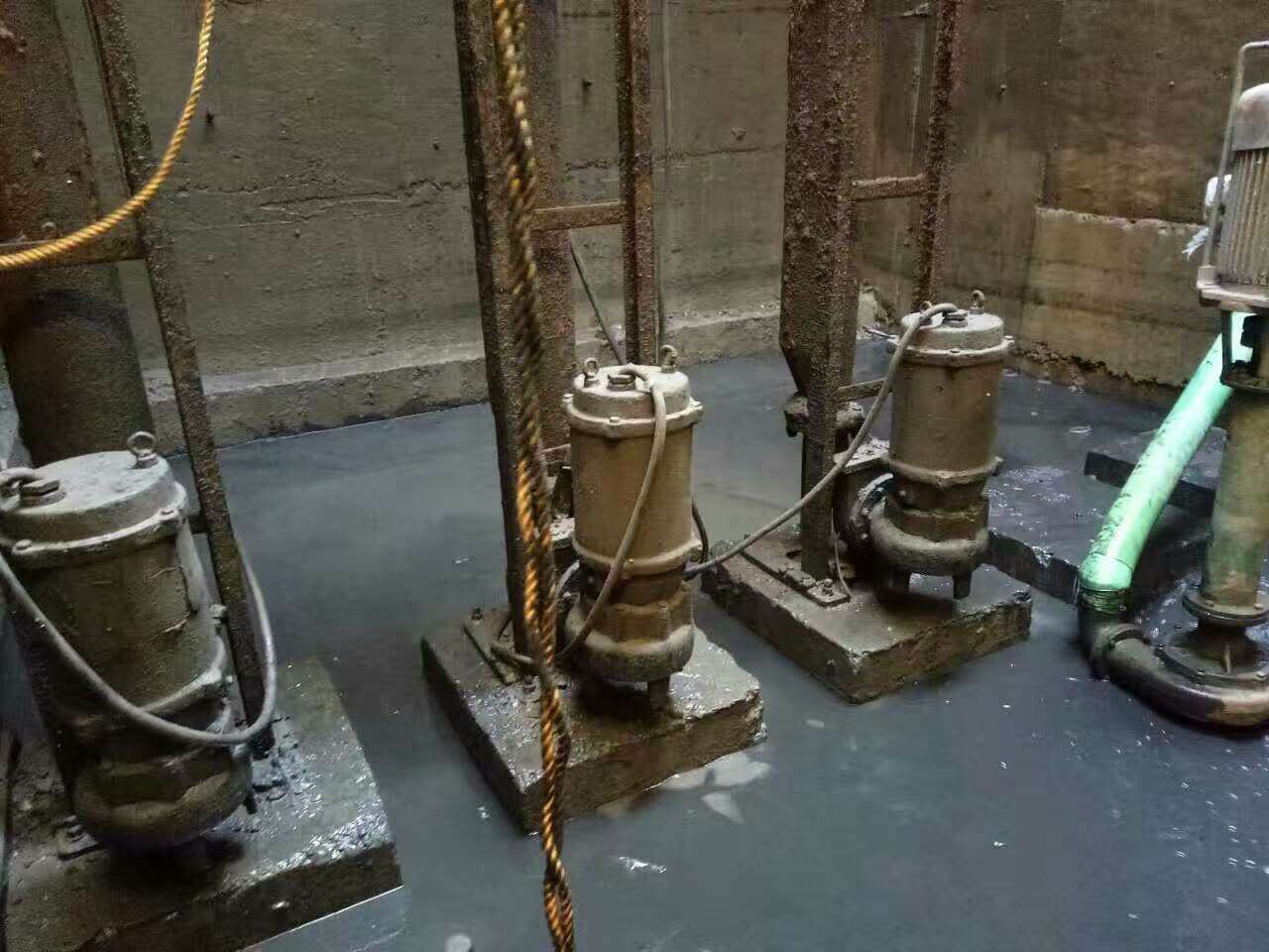 灵丘污水池清理